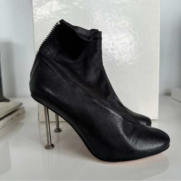 MAISON MARTIN MARGIELA Vintage Ankle Nail Boots Fall Runway 2008  Size 36.5/6.5 - Picture 5 of 16
